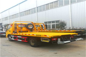 铅山附近拖车救援搭电