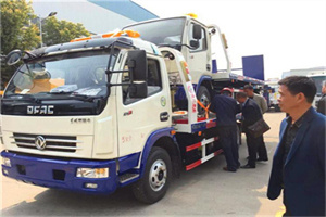 铅山汽车道路救援拖车价格